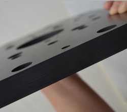 分享有關于碳纖維板的應用領域